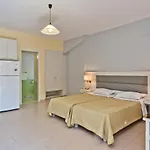 Popi 3* Arkasa